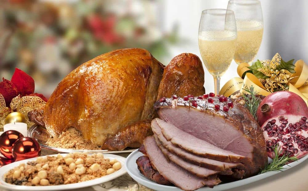 Carne de aves permanece segura para consumo diante de casos de Newcastle? Especialista explica